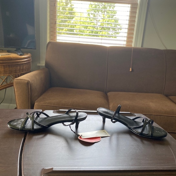 NWT Cider kitten heel sandal - Picture 2 of 4